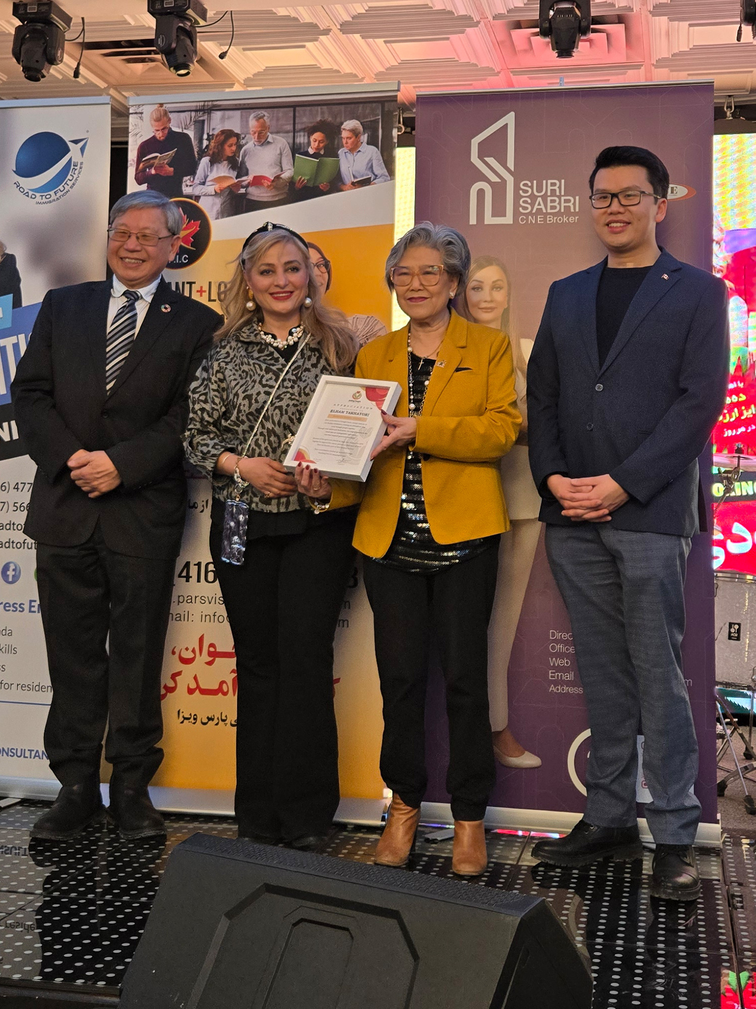 Elham-Navatan-Studio-Dance-Appreciations-Iranian-BoxingDay-2025-Richmond-Hill-Vincent-Ho-Daisy-Way-Godwin-Chan