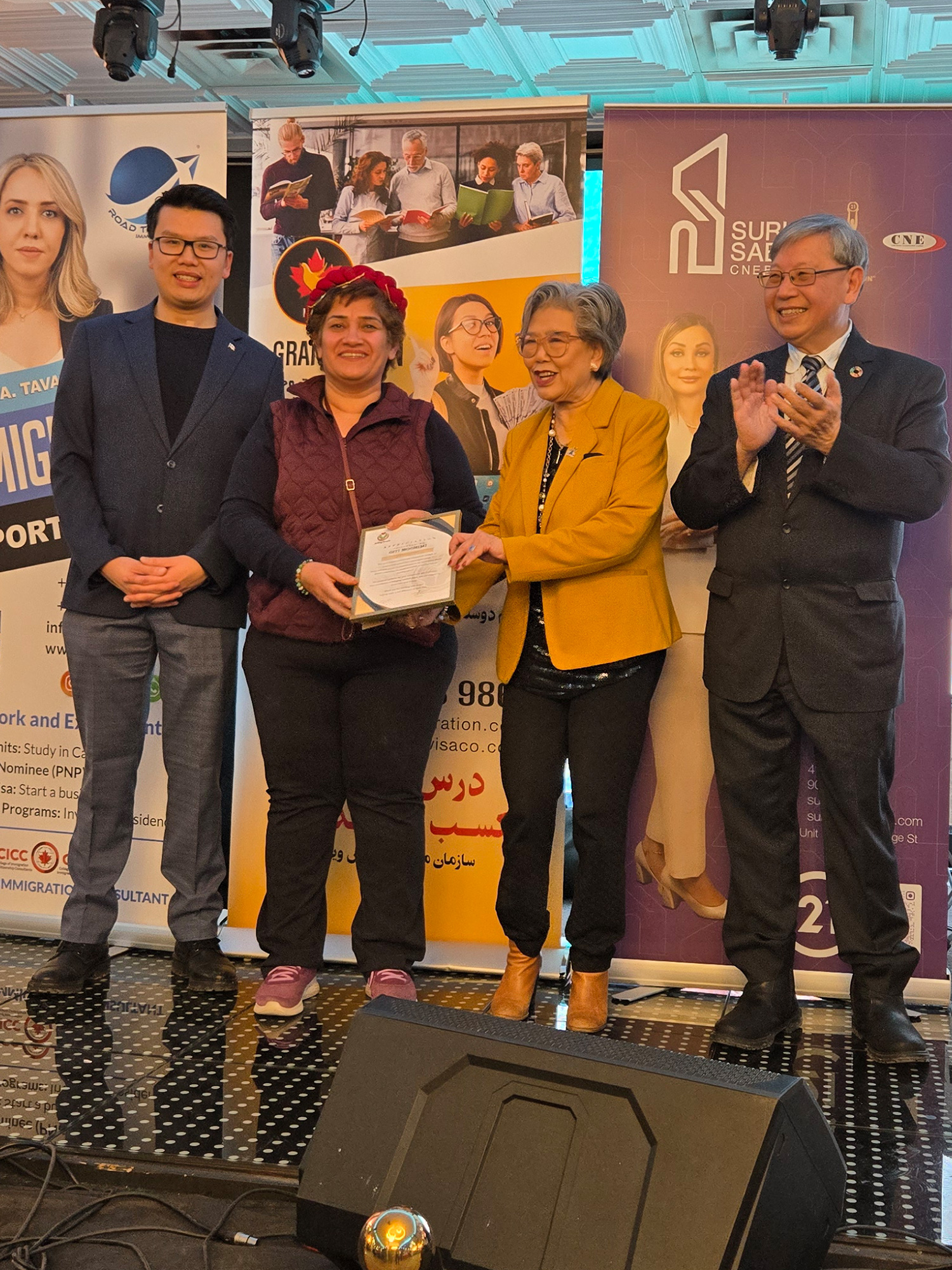 Giti-Moghimi-volunteer-Appreciations-Iranian-BoxingDay-2025-Richmond-Hill-Vincent-Ho-Daisy-Way-Godwin-Chan