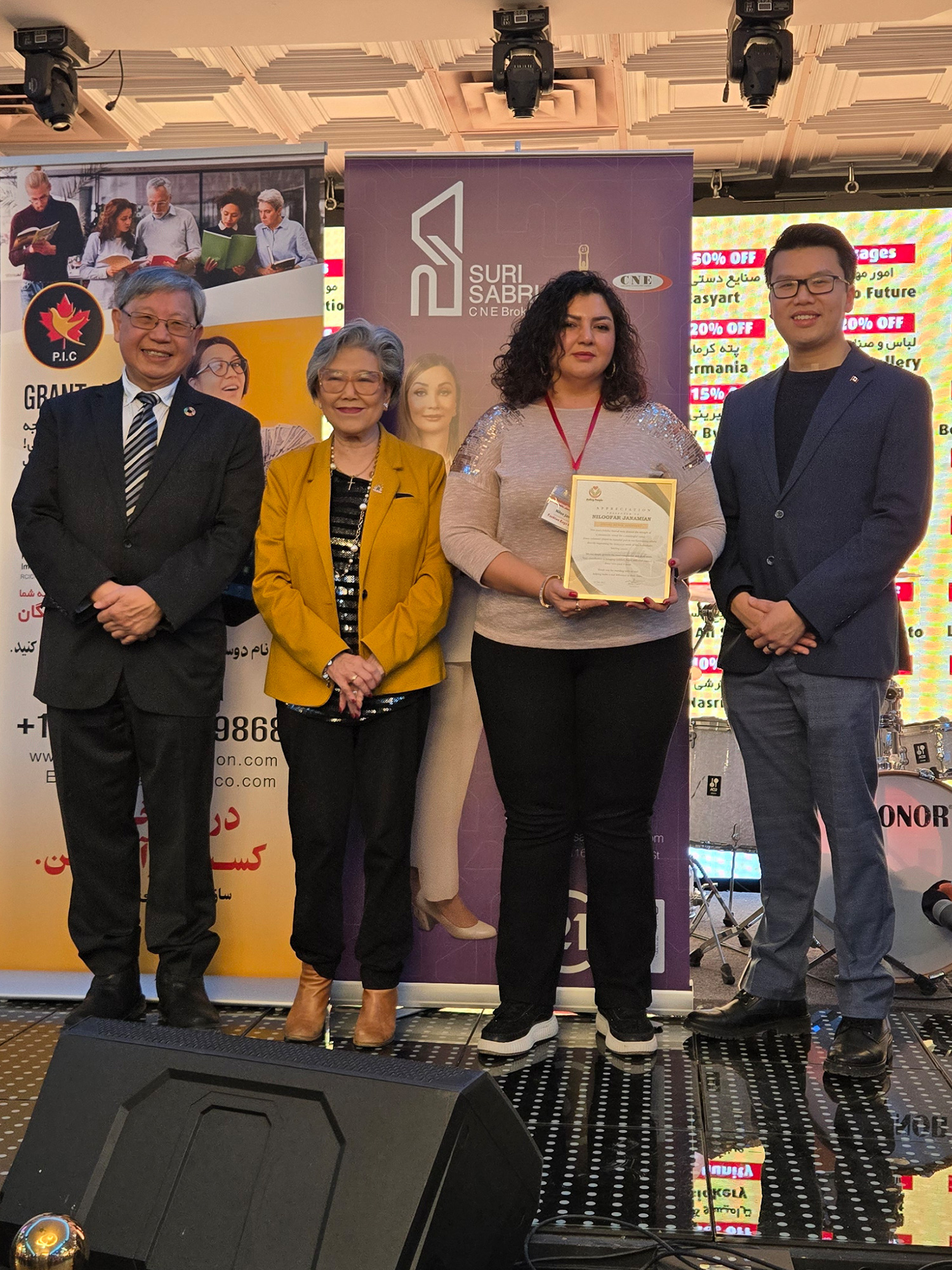 Niloofar-Jnamian-Event-Setup-Appreciations-Iranian-BoxingDay-2025-Richmond-Hill-Vincent-Ho-Daisy-Way-Godwin-Chan